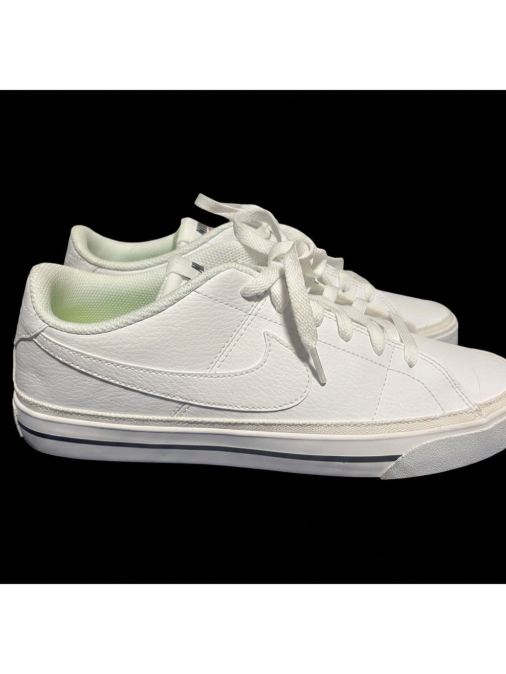 Nike White Low-Top Sneakers with Light Green Lining